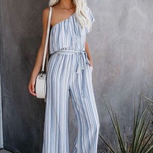 VICI off the shoulder jumpsuit sz S